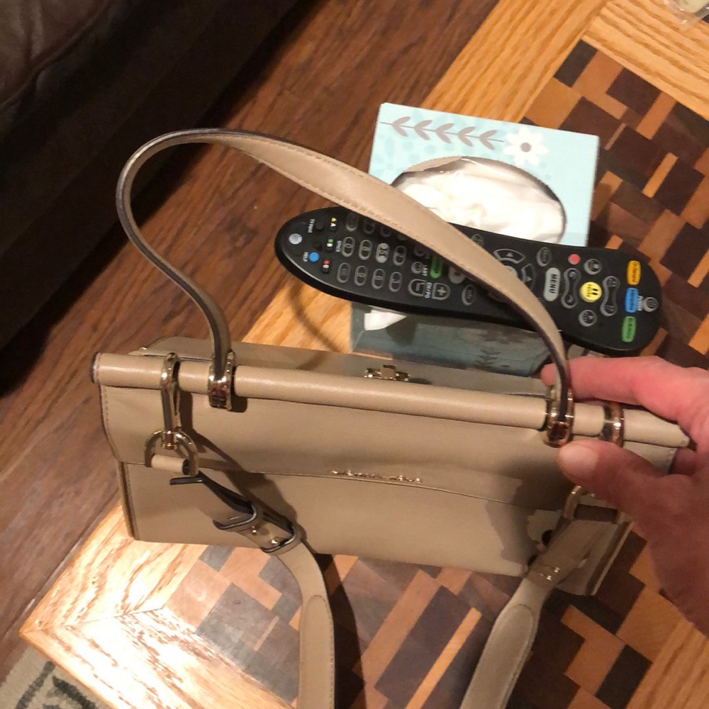 Purse - Picture 5 of 6